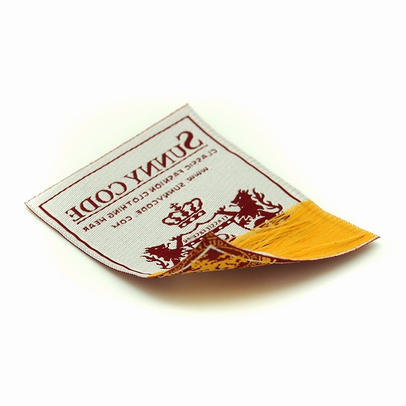 服裝織嘜布標(biāo)直接接觸人體有傷害嗎？